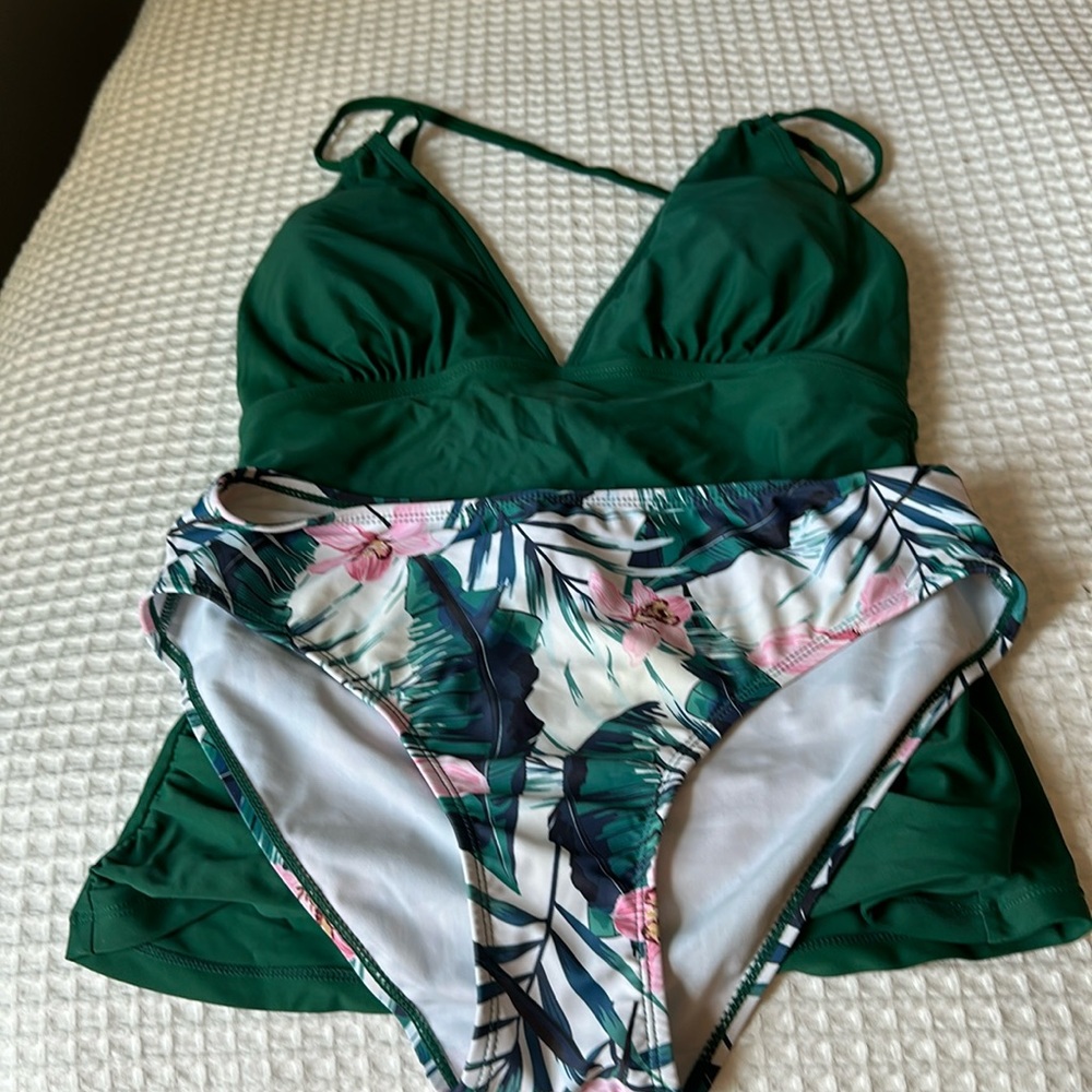 Tankini set. Size medium